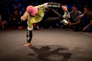B-Girl Queen im Sprung