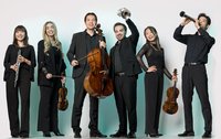 Karajan-Akademie der Berliner Philharmoniker – 3 Frauen und 3 Männer in schwarzer Bekleidung mit jeweils einem Instrument in der Hand